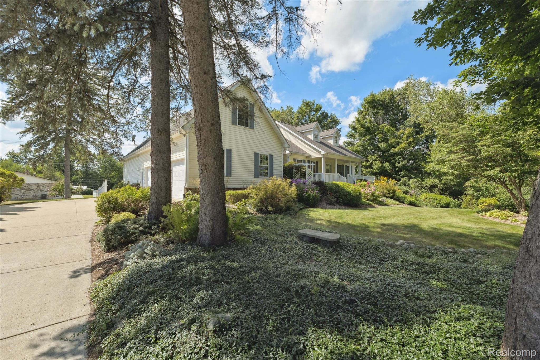 7127 Perry Lake Road