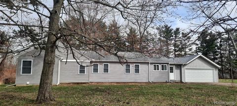 15087 N Holly Holly Village MI 48442