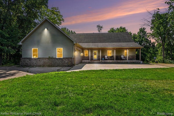5263 DIEHL RD, METAMORA, MI 48455 - Image b80a802260be2ef48e3ec48f8e17fc77/2705314293