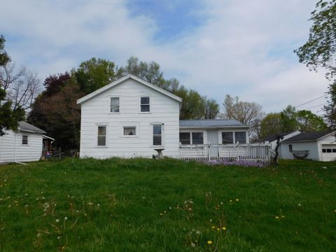 Photo of 314 Railroad Street, Hudson City, MI 49247 (MLS # 64026018752)