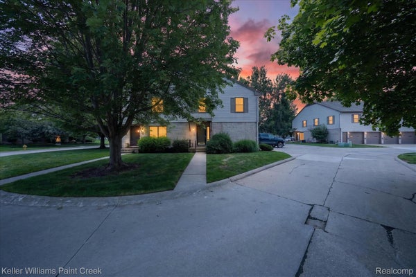 35108 N BAY CIR, HARRISON TOWNSHIP, MI 48045 - Image b80e38cd4bde4f9ea69d4dce4b507caa/3163746929