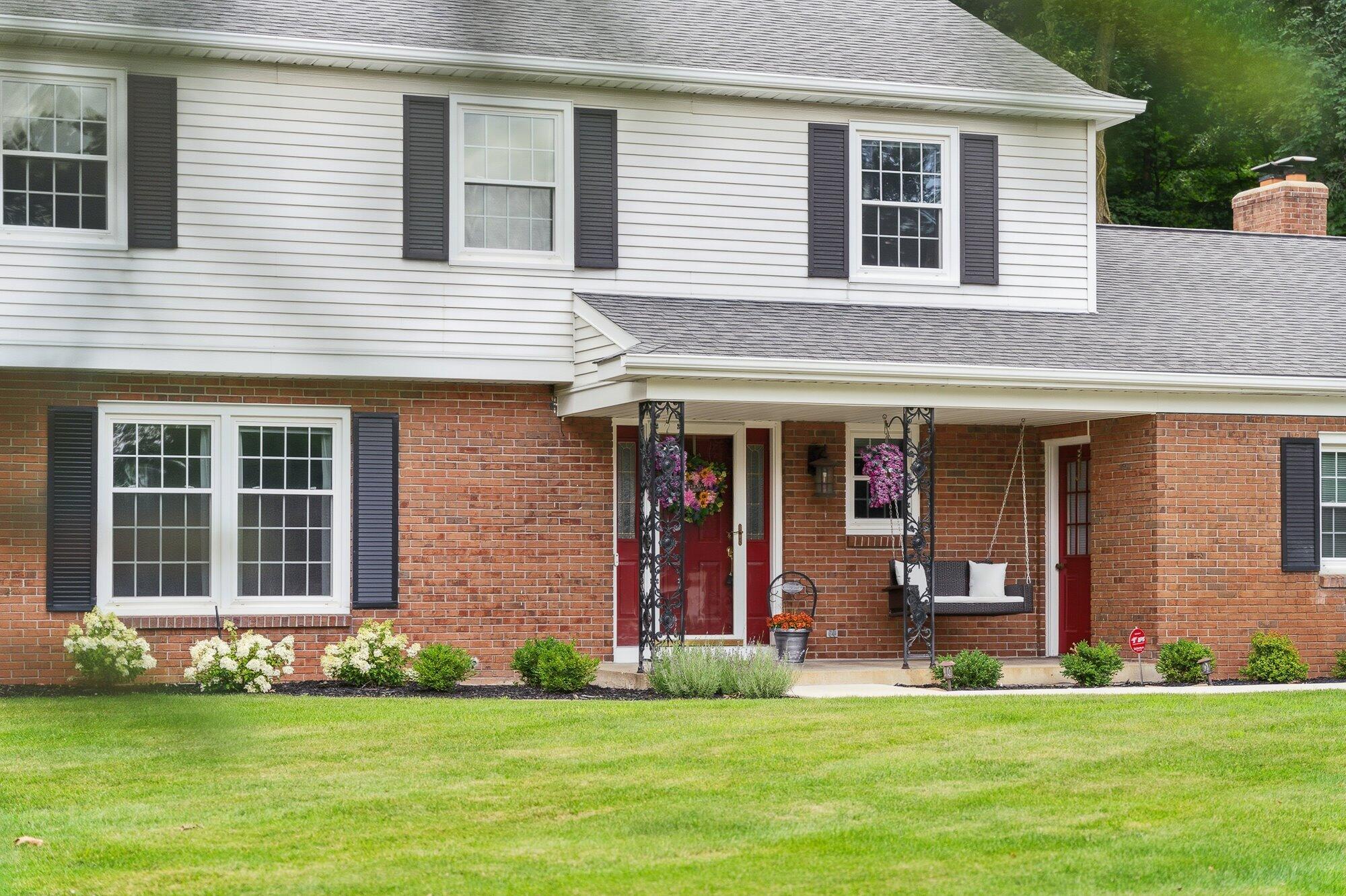 351 W Ridge Circle