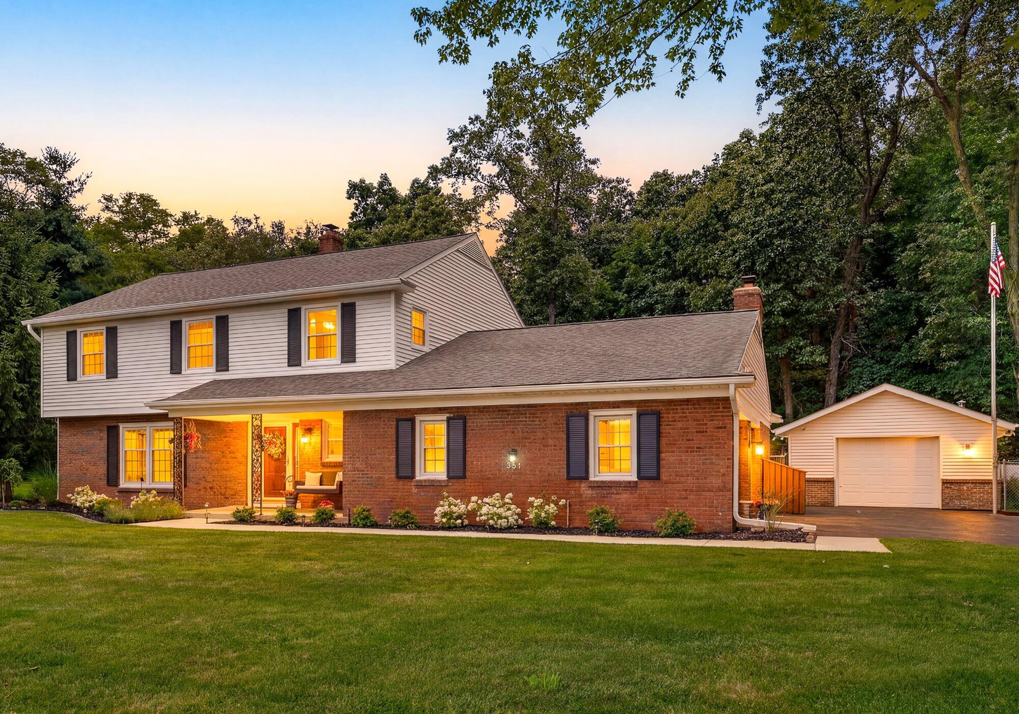 351 W Ridge Circle