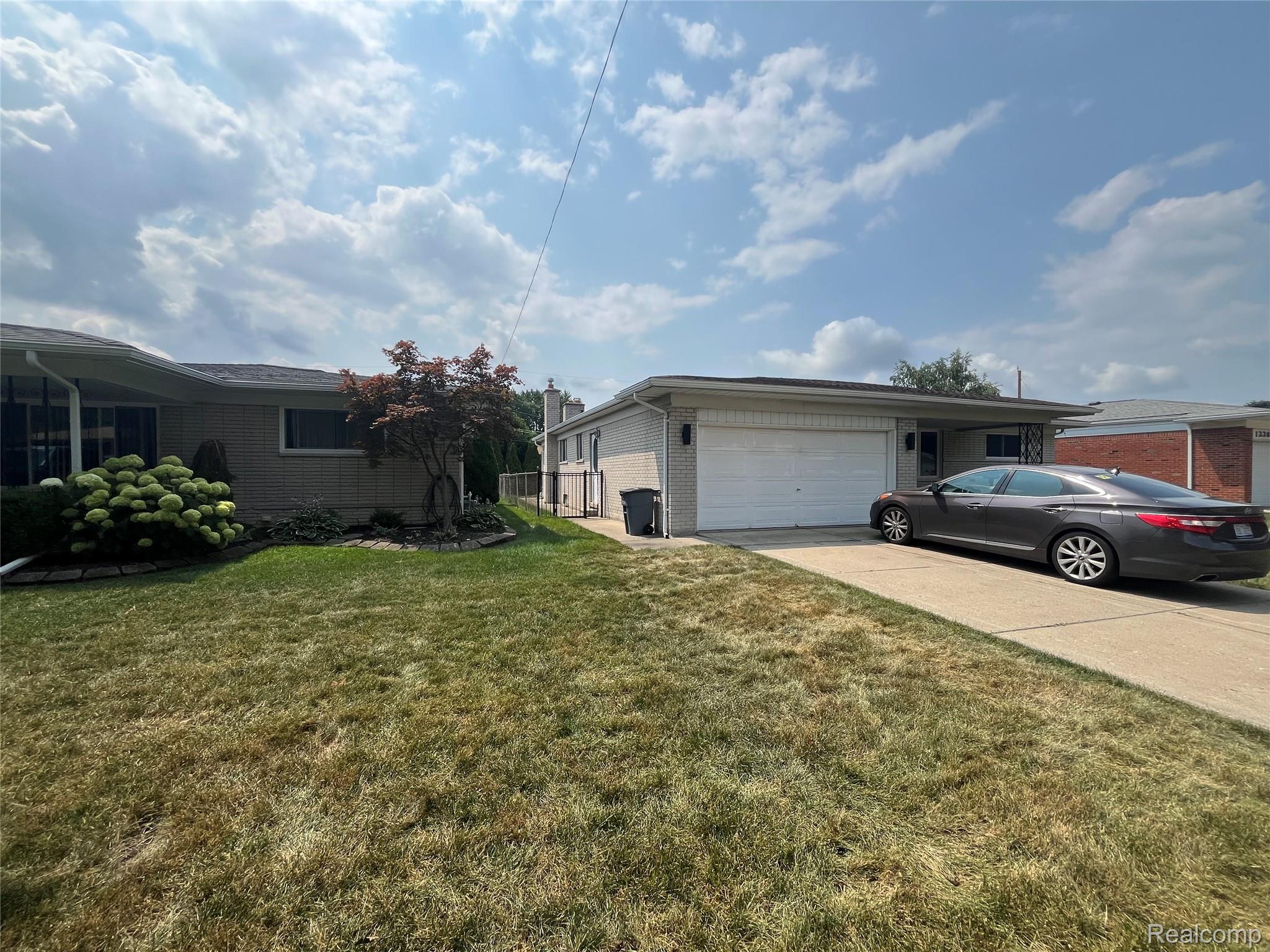 13502 Moceri Circle
