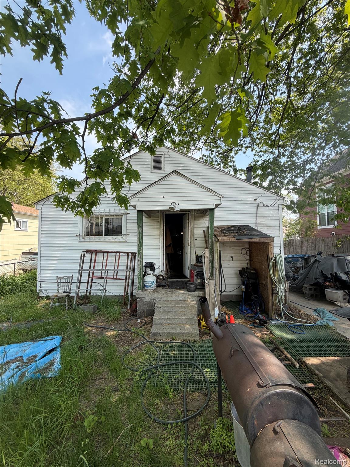21385 Garden Lane