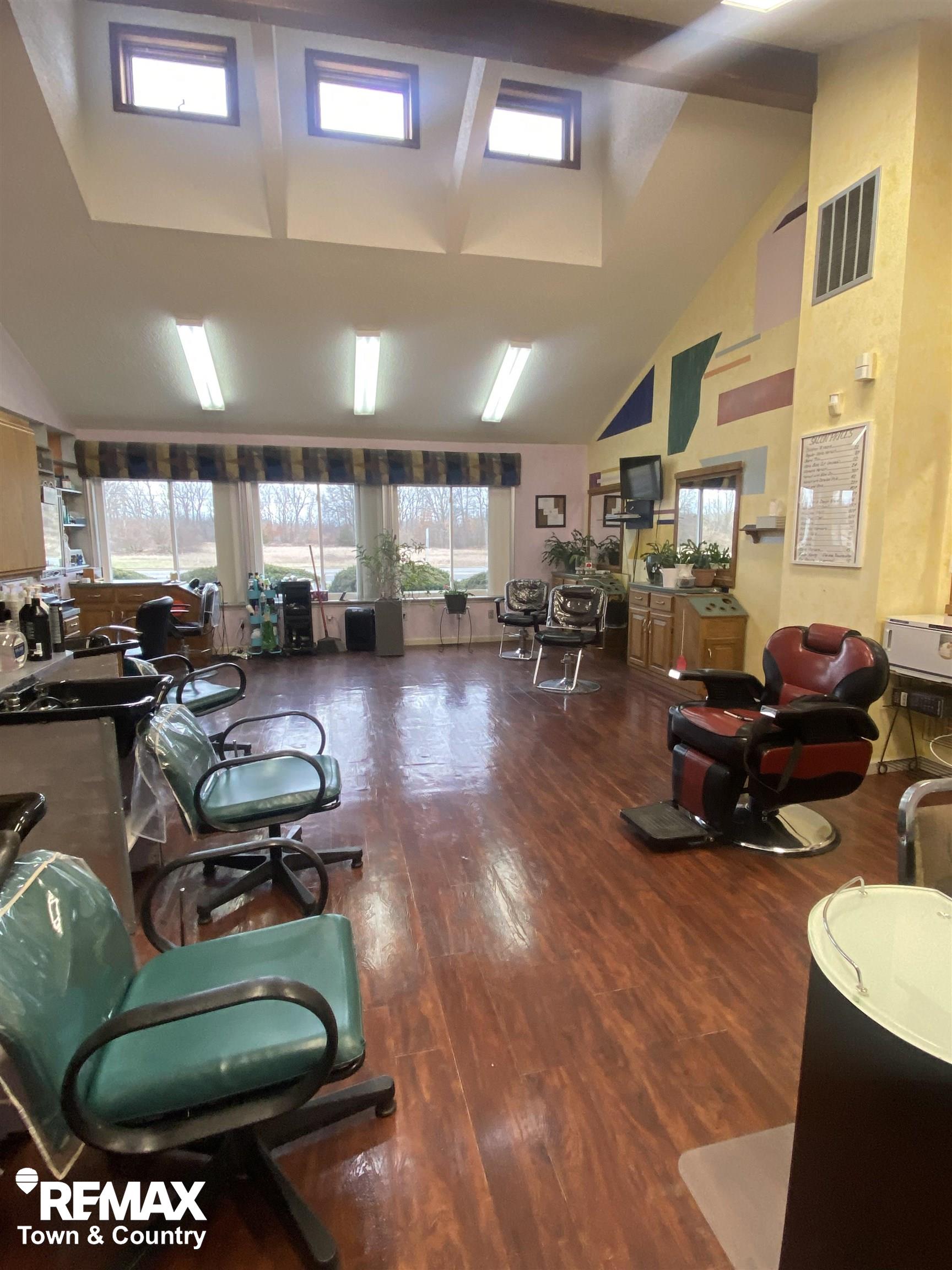 8009 N Mckinley Road