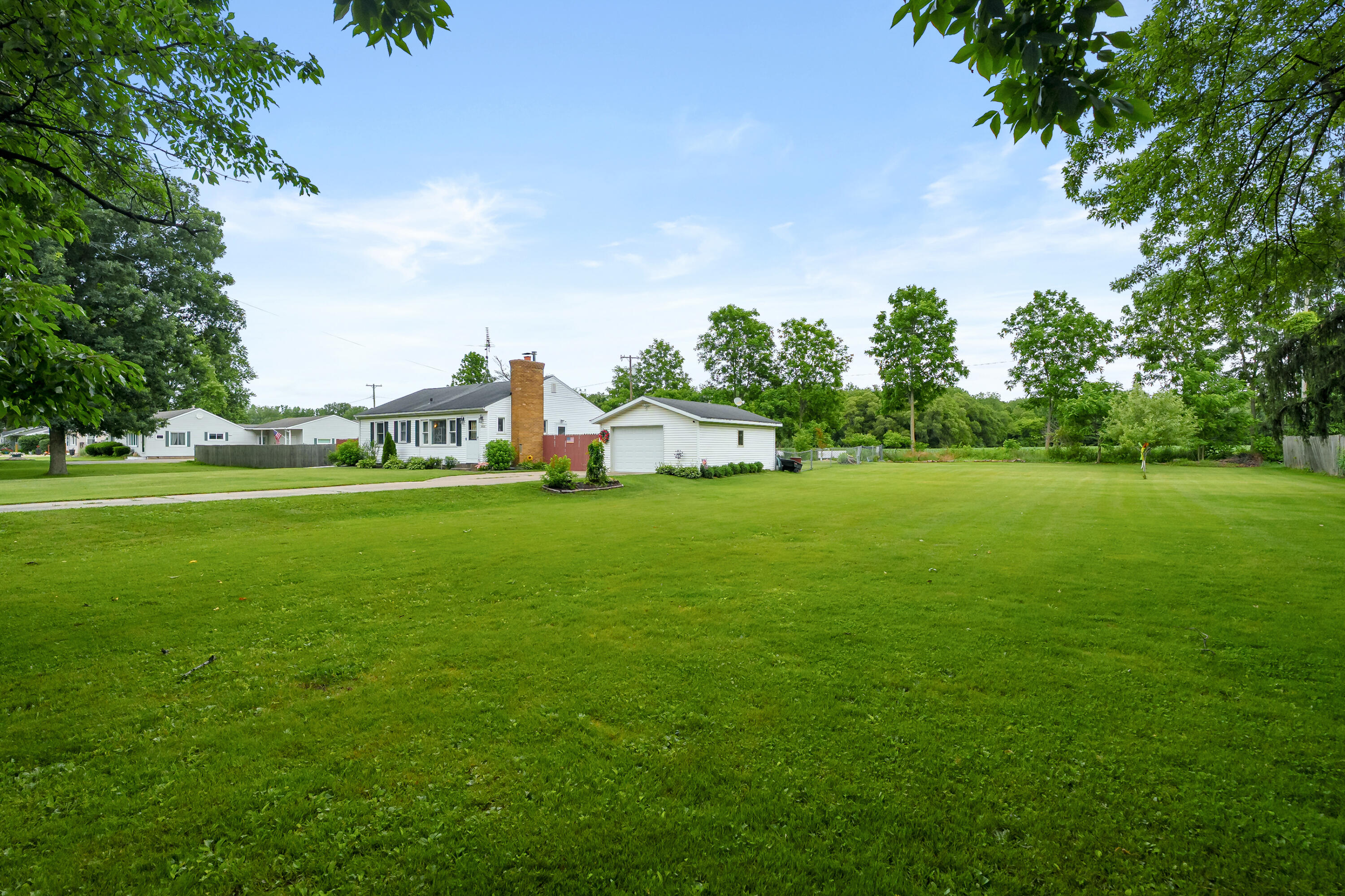 9809 S Sprinkle Road
