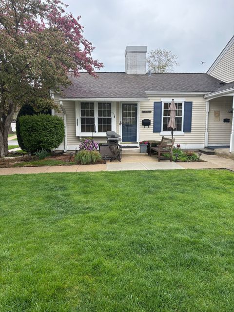 41781 ONAWAY Drive Novi City Oakland MI 48167