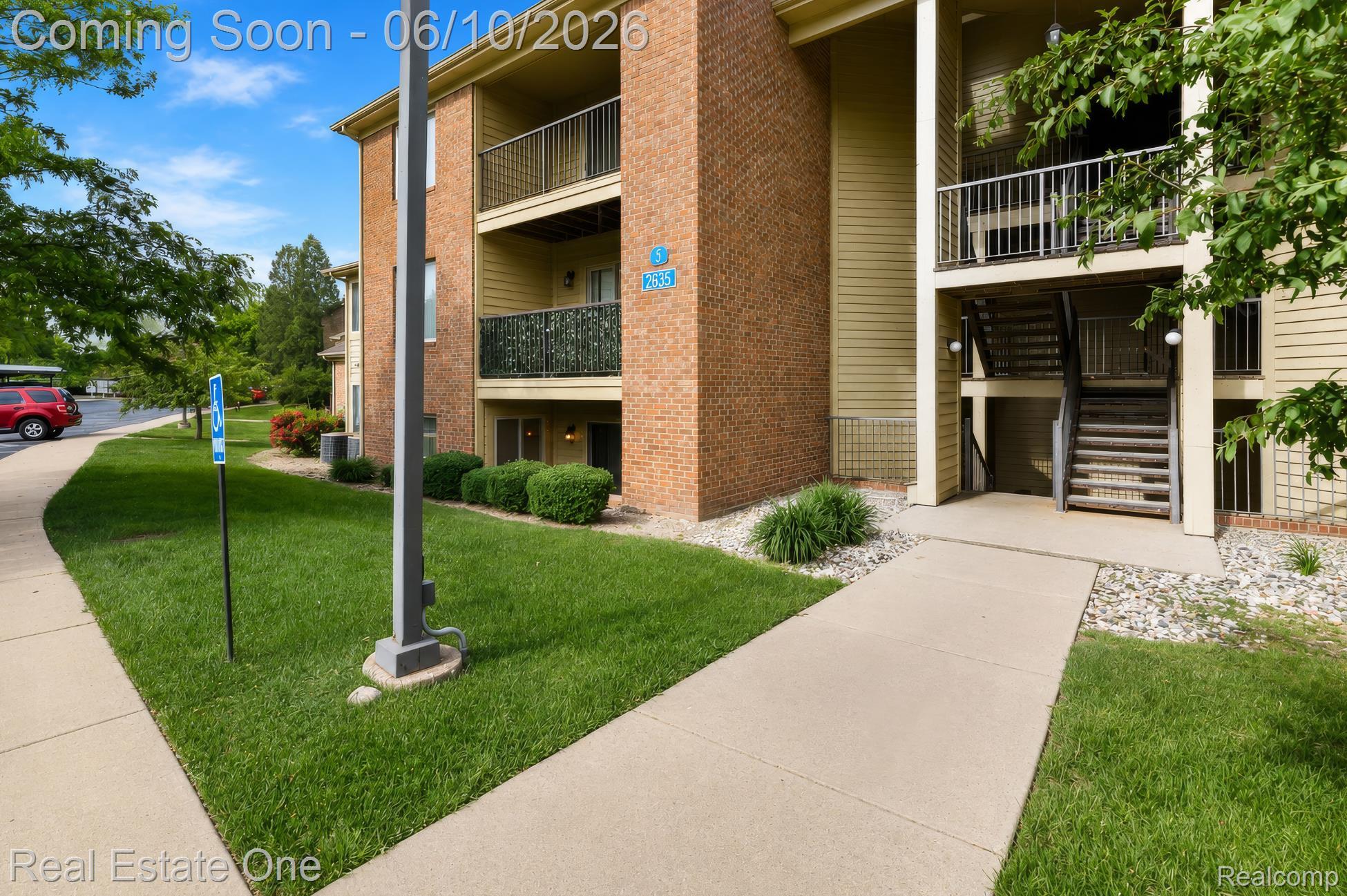 2635 Greenstone Boulevard 501