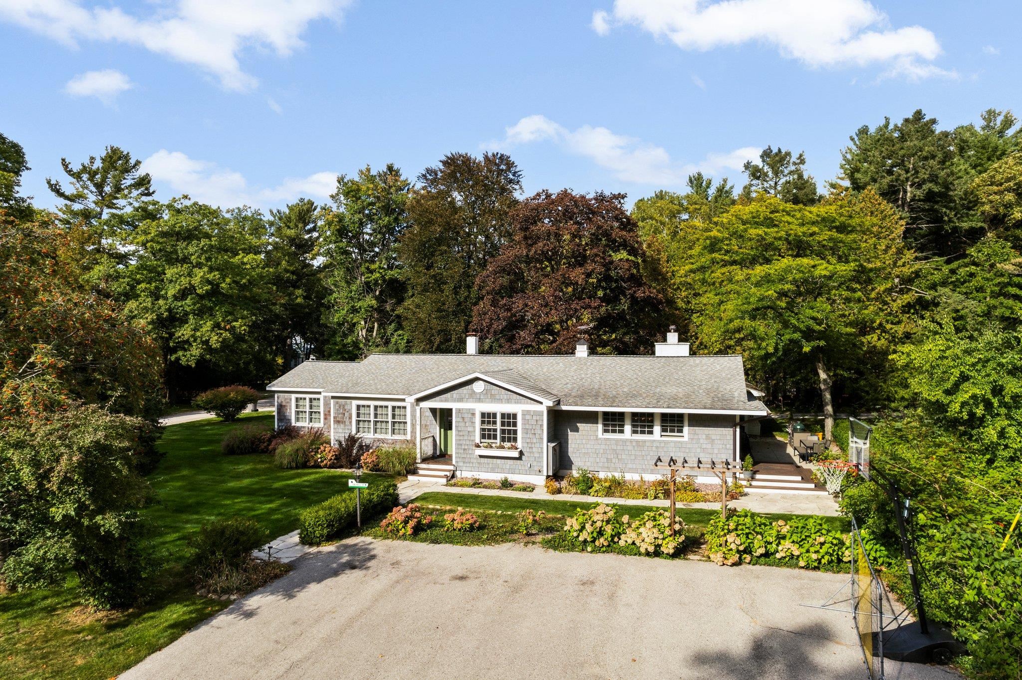 116 W Hill Street