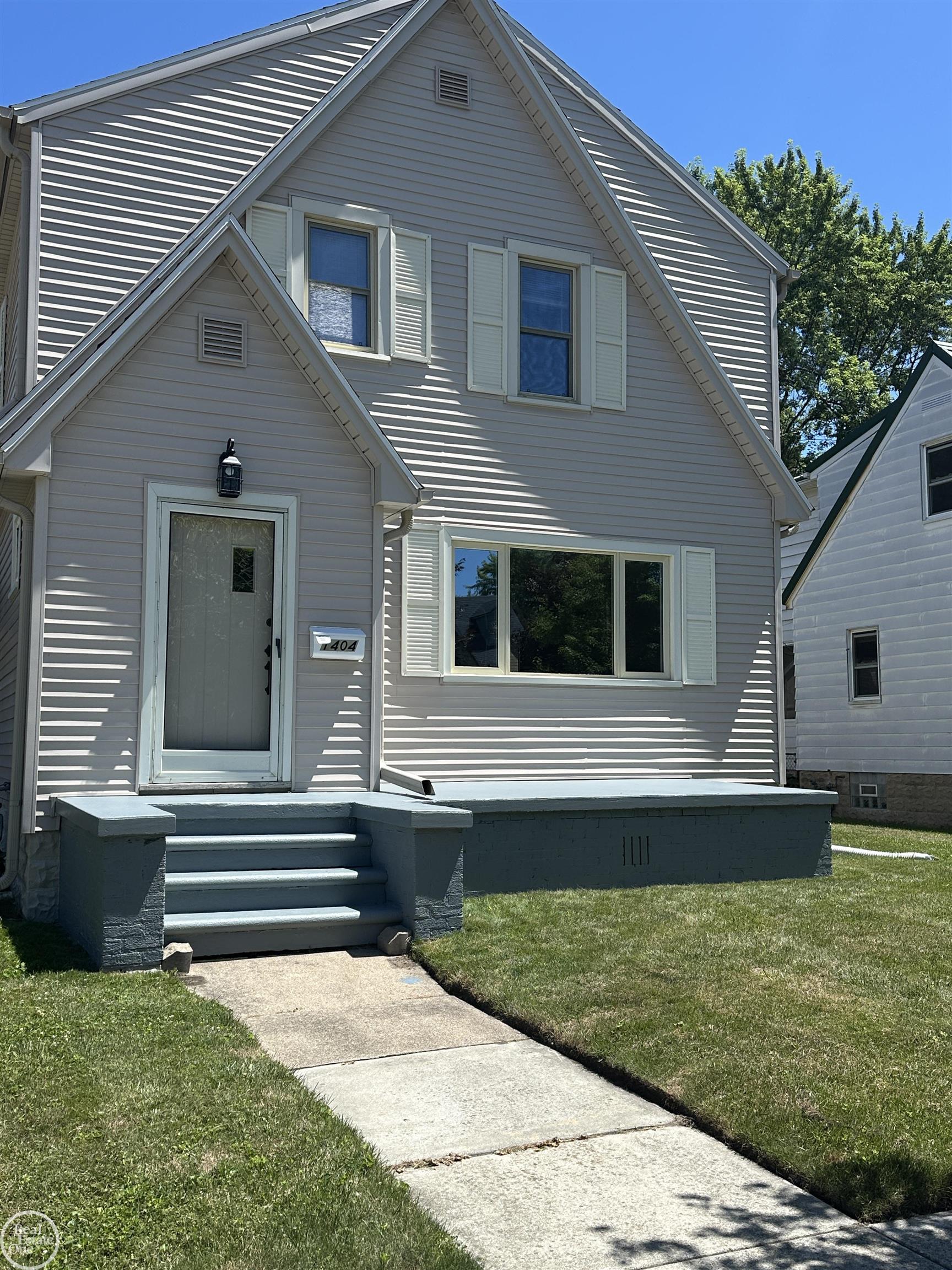 1404 21st Road