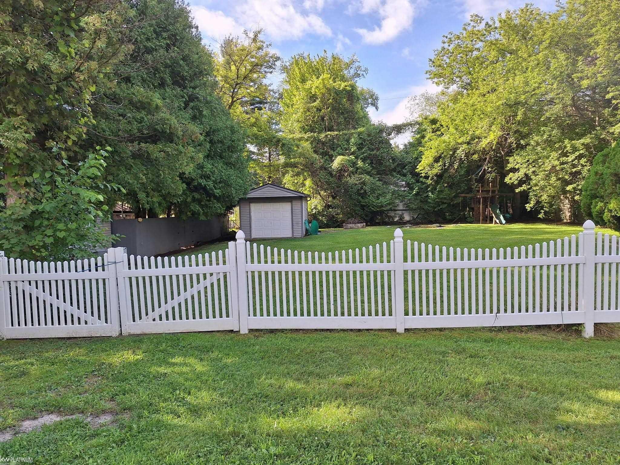 7420 Birchcrest Road