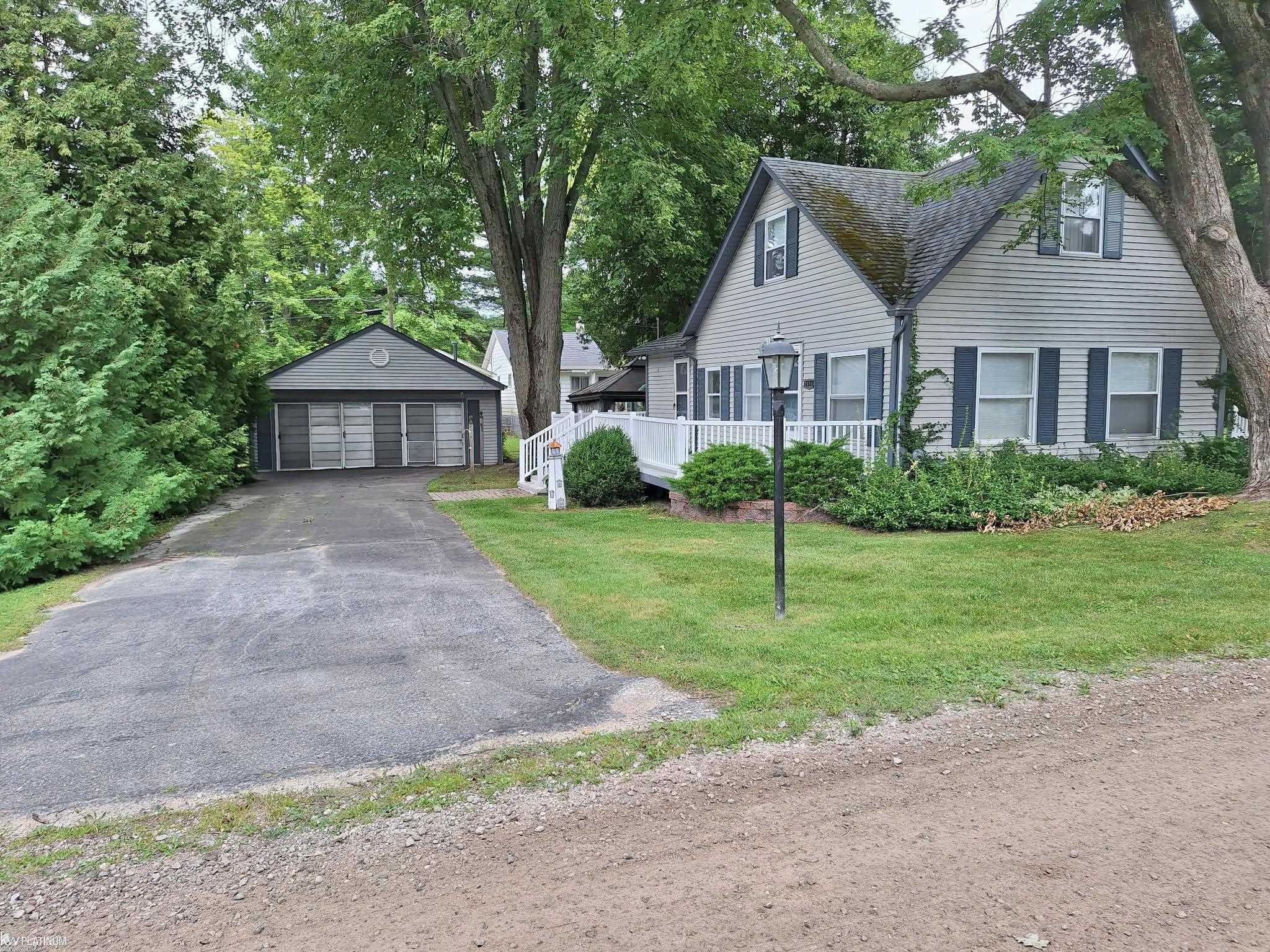7420 Birchcrest Road