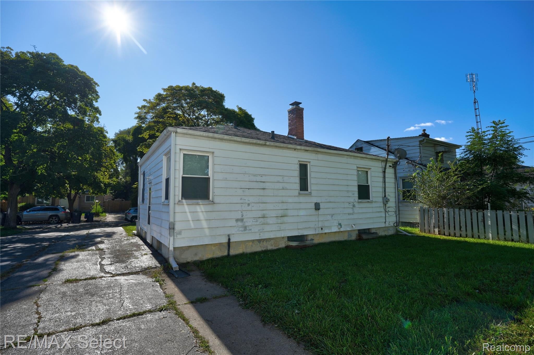 722 Hubbard Avenue