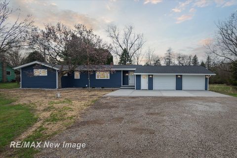 1604 S M52 Street Owosso Charter Township Shiawassee MI 48867