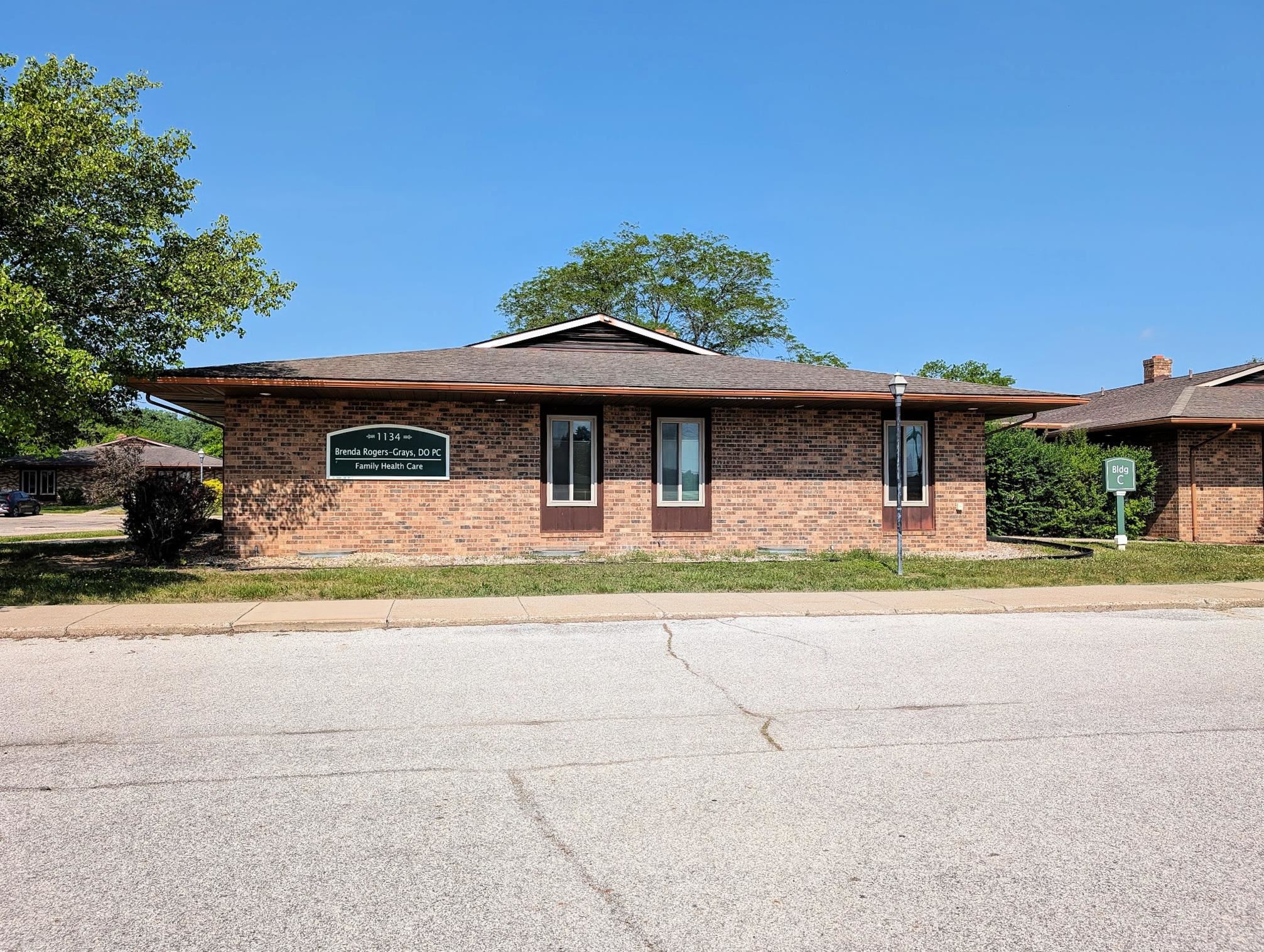 1134 S Linden Road