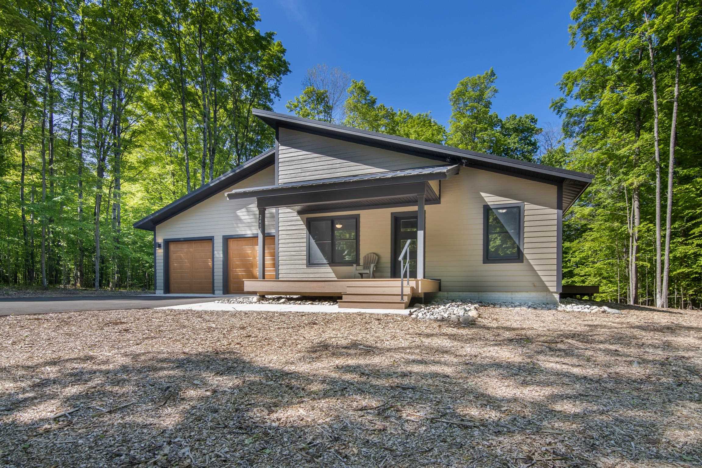 2418 Hawks Eye Drive