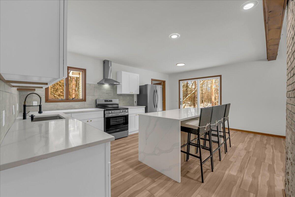 2979 Meadowdale Road Road