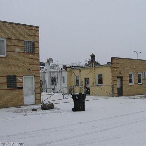 26601 Gratiot Avenue