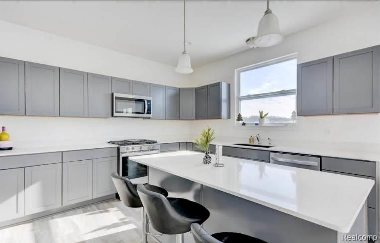 9480 White Tail Drive