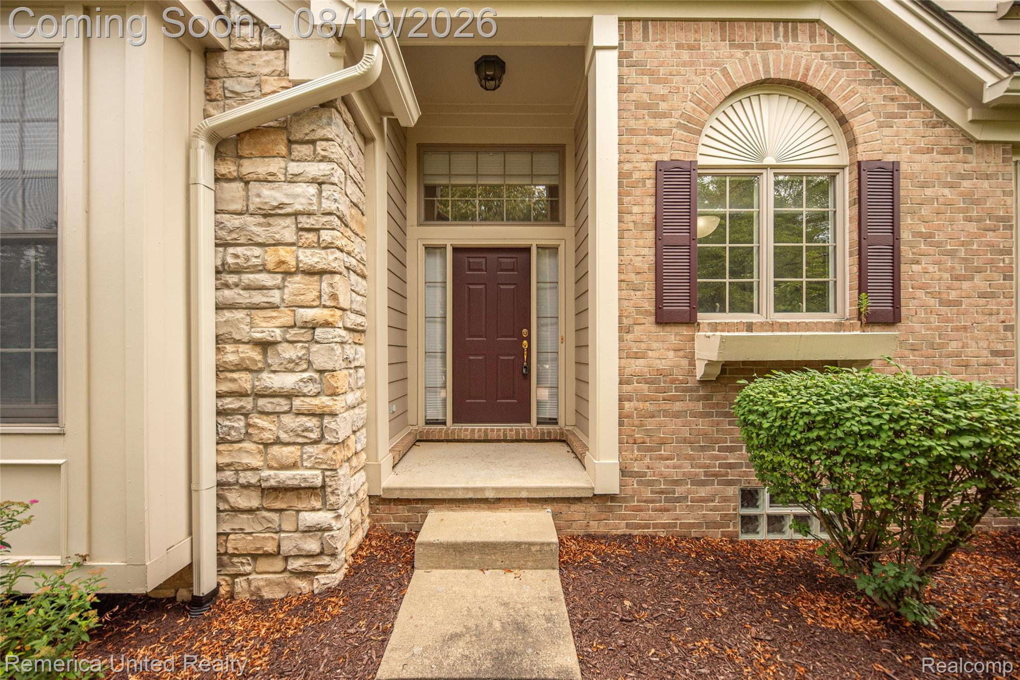 16766 Lochmoor Circle W