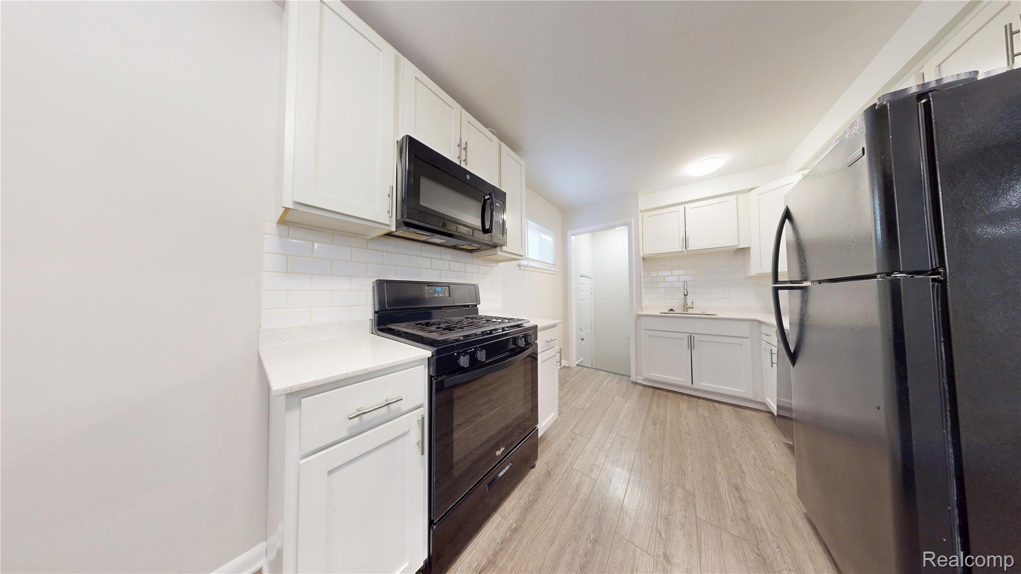 733 Livingston Avenue