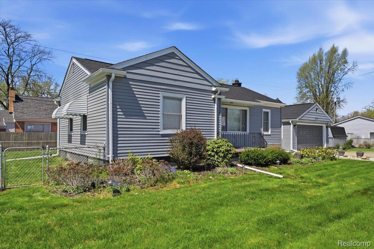 28781 Palomino Drive