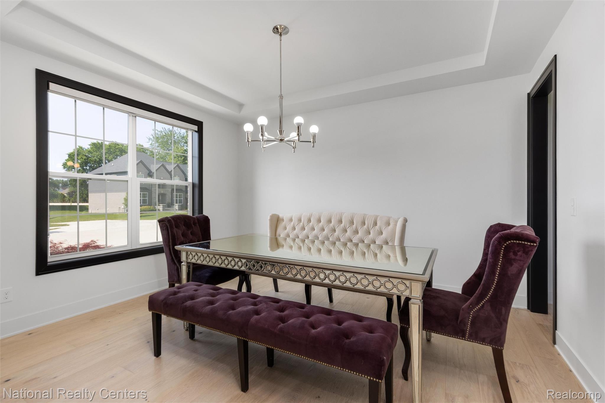 1283 Bloomingdale Drive