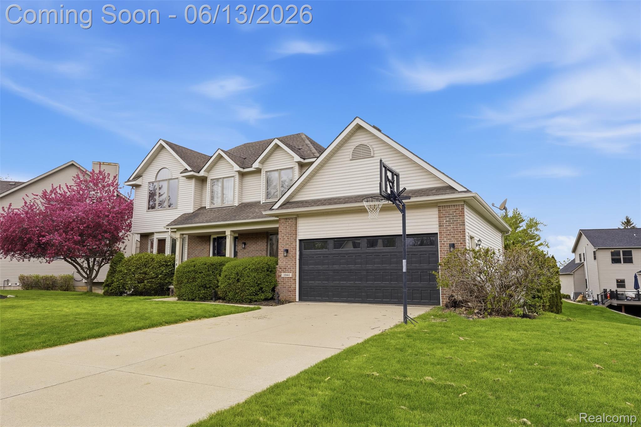 1044 Lincoln Drive