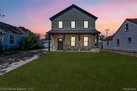 18915 Meier Street Roseville City MI 48066