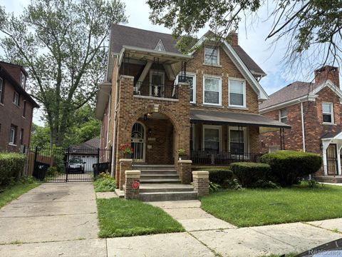 583 W Golden Highland Park City MI 48203