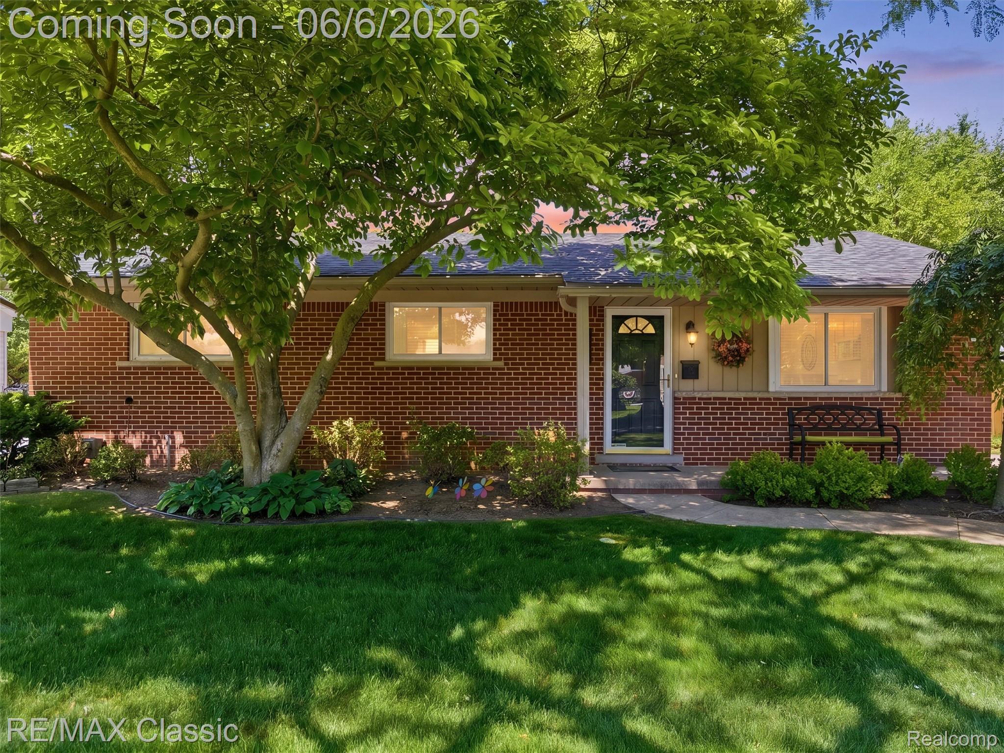 41020 Greenbriar Lane