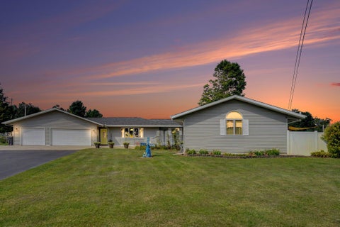 Tiny photo for 12996 Bayview Drive, Schoolcraft Township, MI 49097 (MLS # 66026045940)