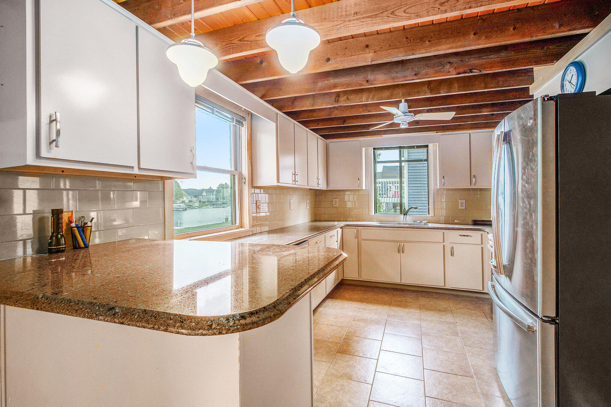 438 Edgewater Court
