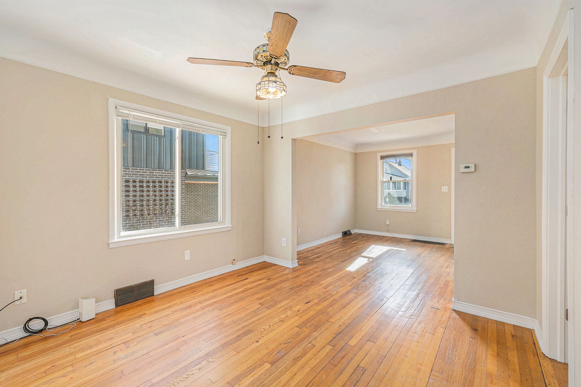 Hazel Park City Oakland, Michigan 48030, United States, 2 Bedrooms Bedrooms, ,1 BathroomBathrooms,Residential,Pending,114602