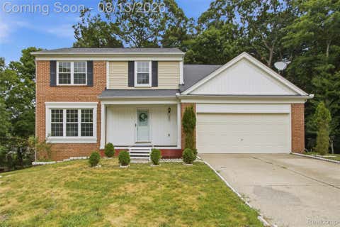 Photo of 425 Thornridge Court, Rochester Hills City, MI 48307 (MLS # 20261063368)