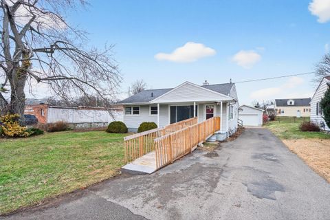 430 Peacock Walk Blackman Charter Township MI 49202