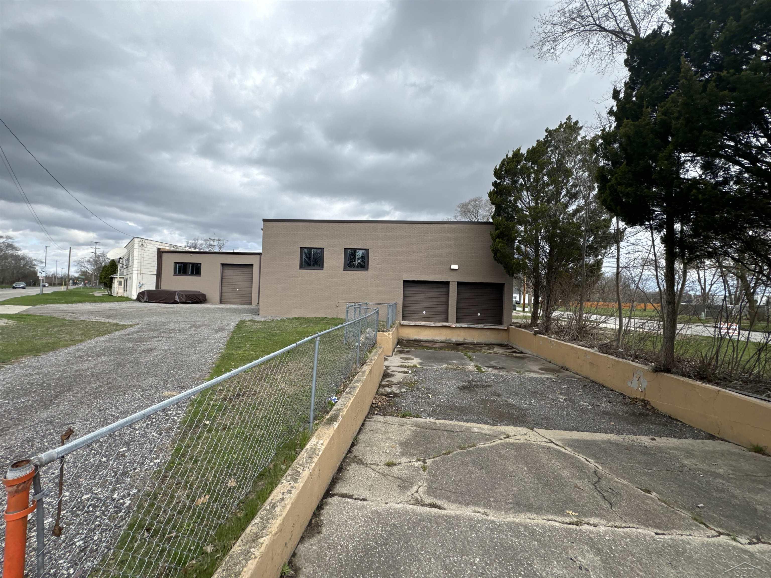 3119 S Jefferson Avenue