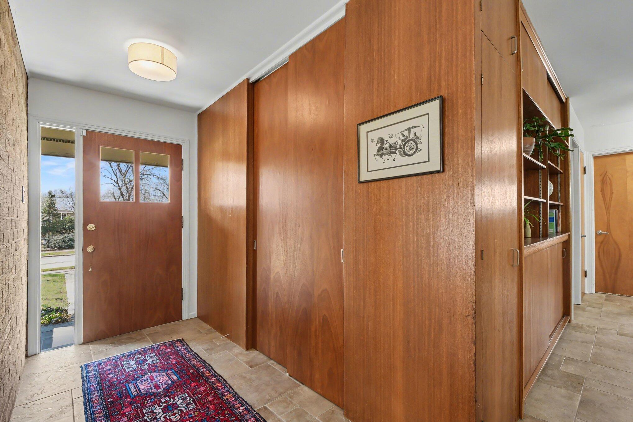 1064 Santa Cruz Drive SE