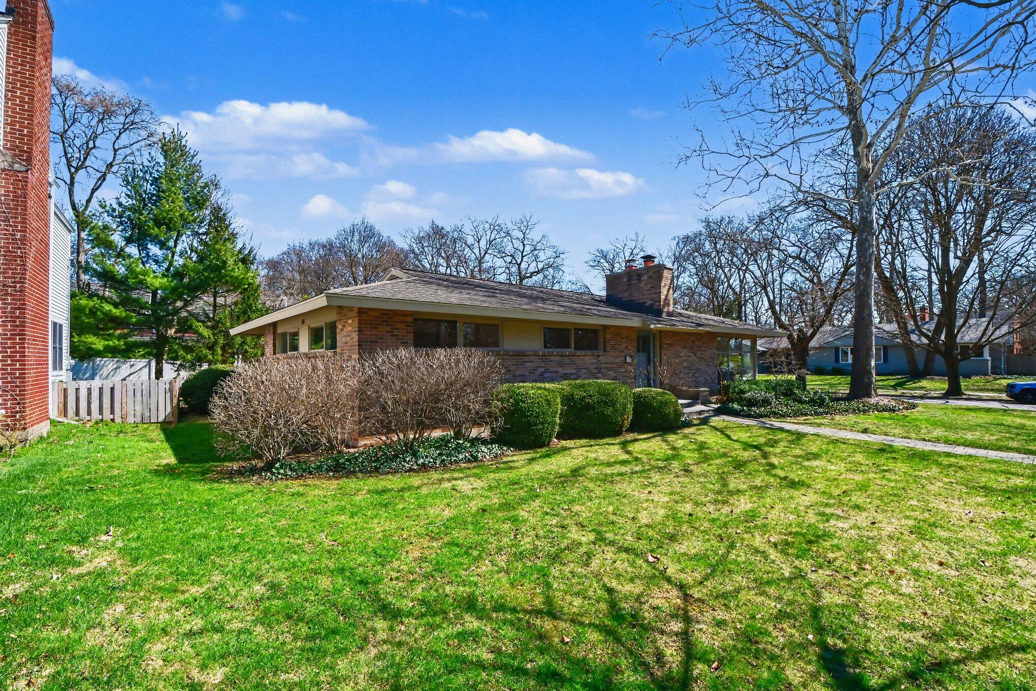 1064 Santa Cruz Drive SE