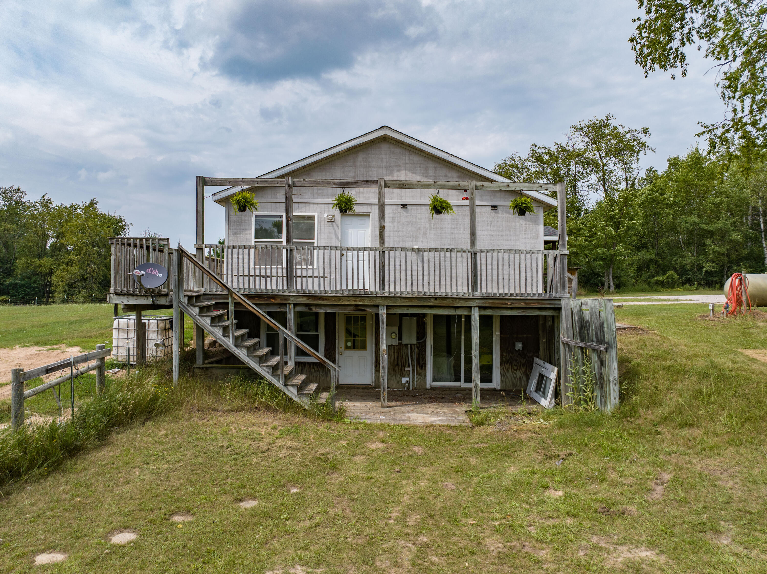 3542 Elbow Lake Road