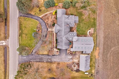 listing image 75