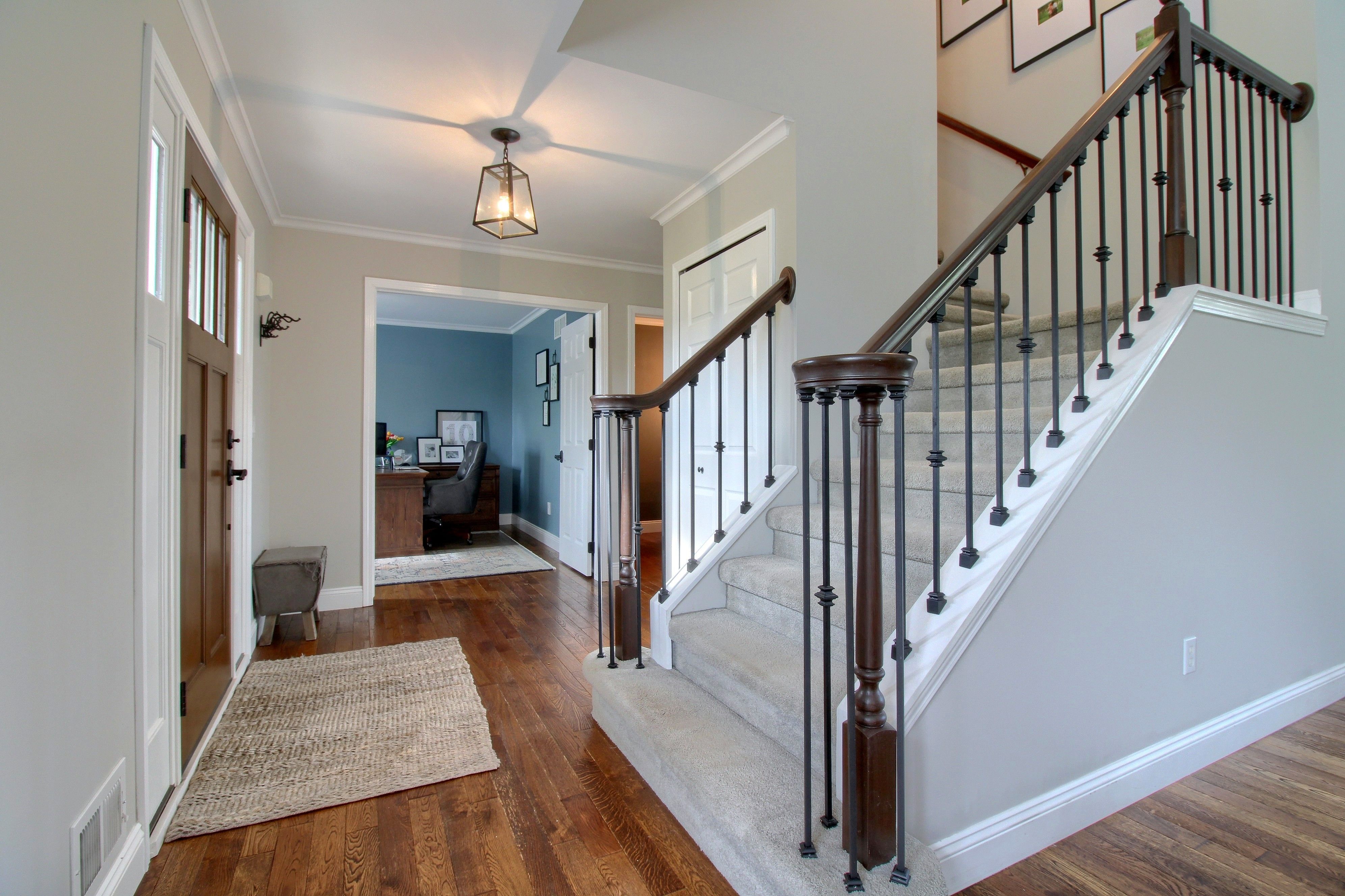 9457 DALEVIEW Drive