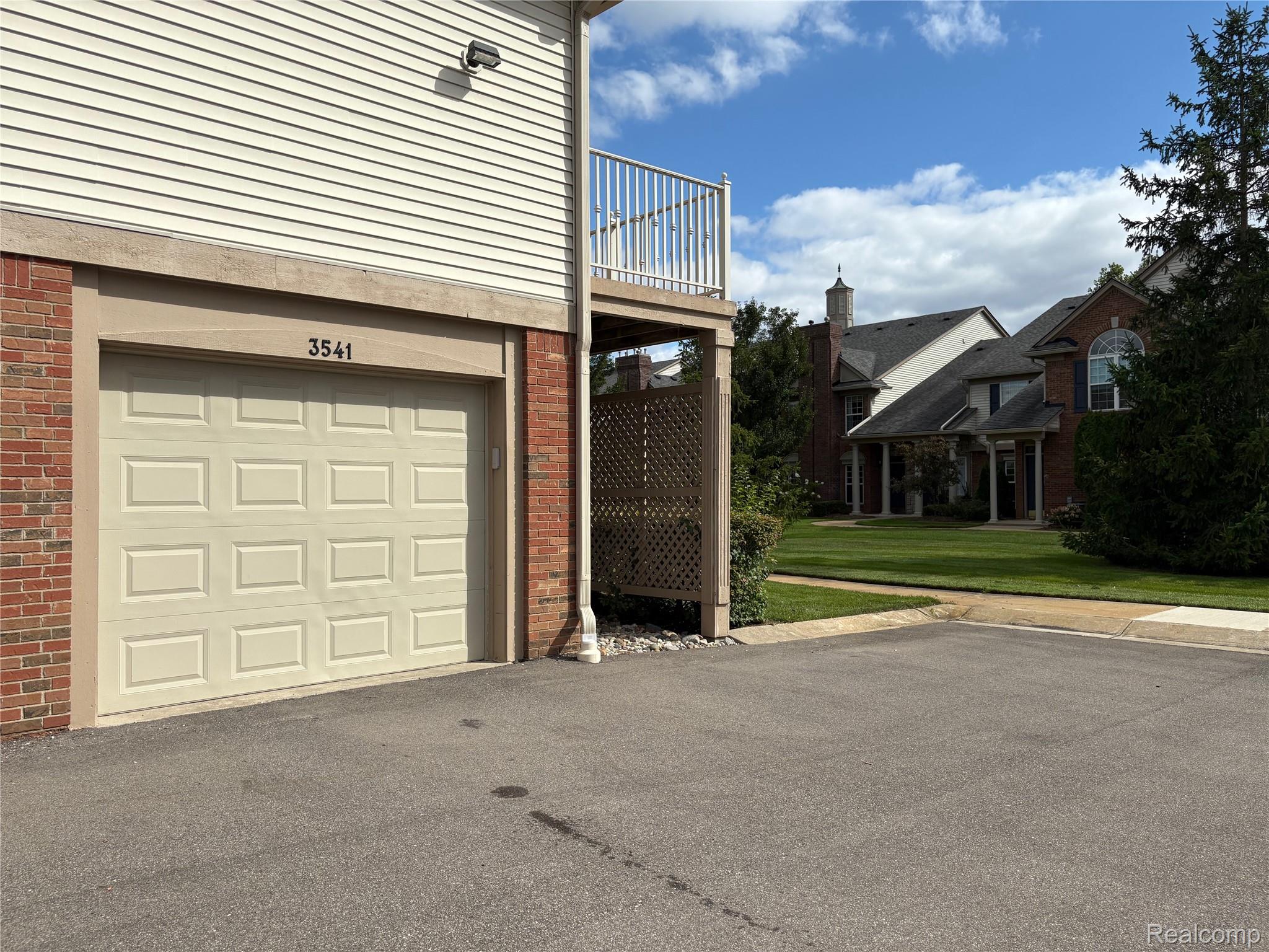 3541 Oakmonte Boulevard