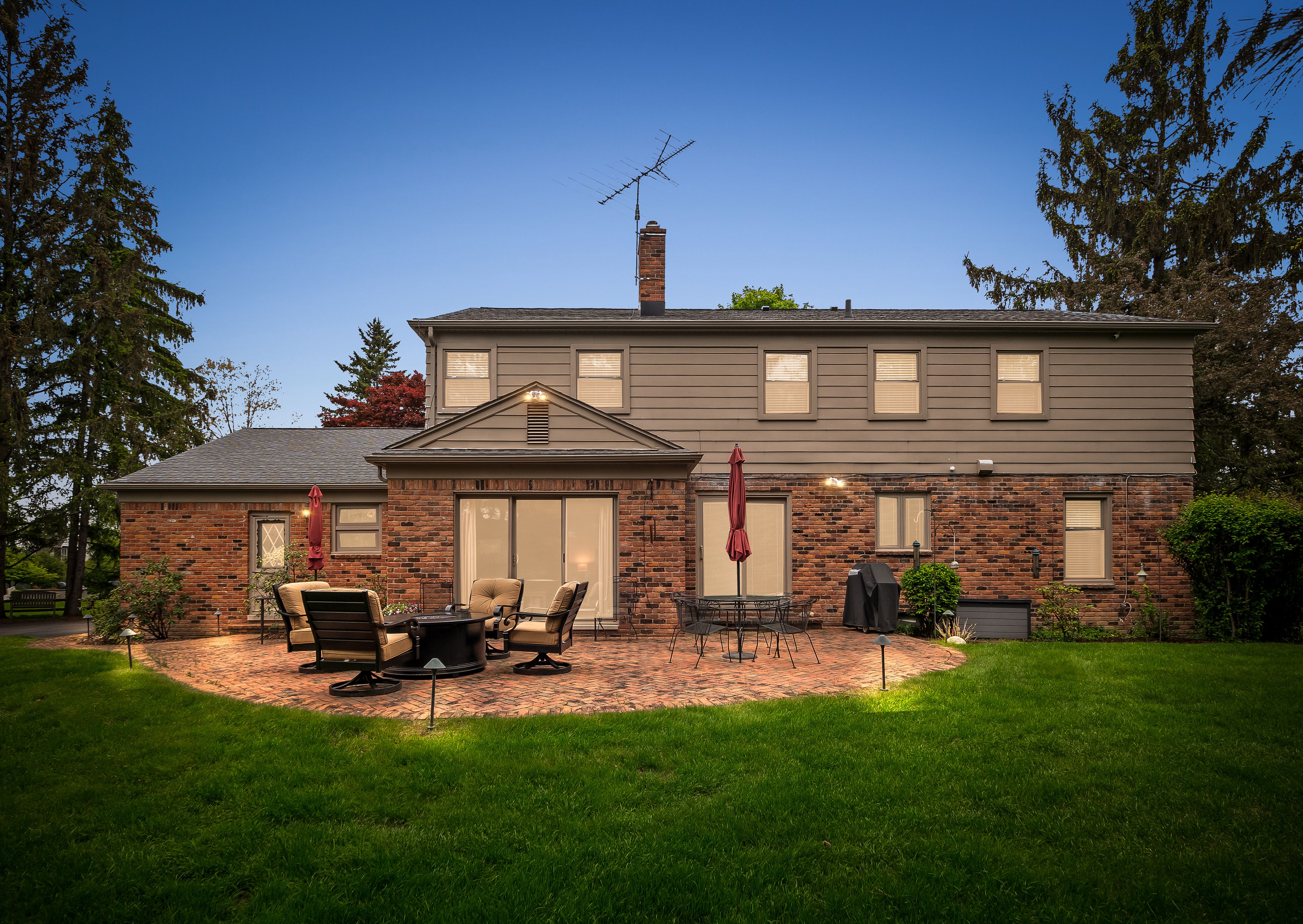 1533 PLEASANT Court