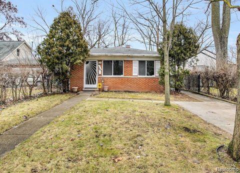 7518 Hazelton Street Dearborn Heights City MI 48127