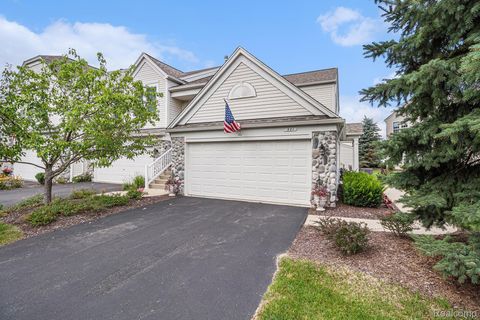 501 Dockside Circle Holly Township MI 48442