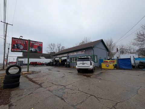 3302 Fenton Road Flint City MI 48507