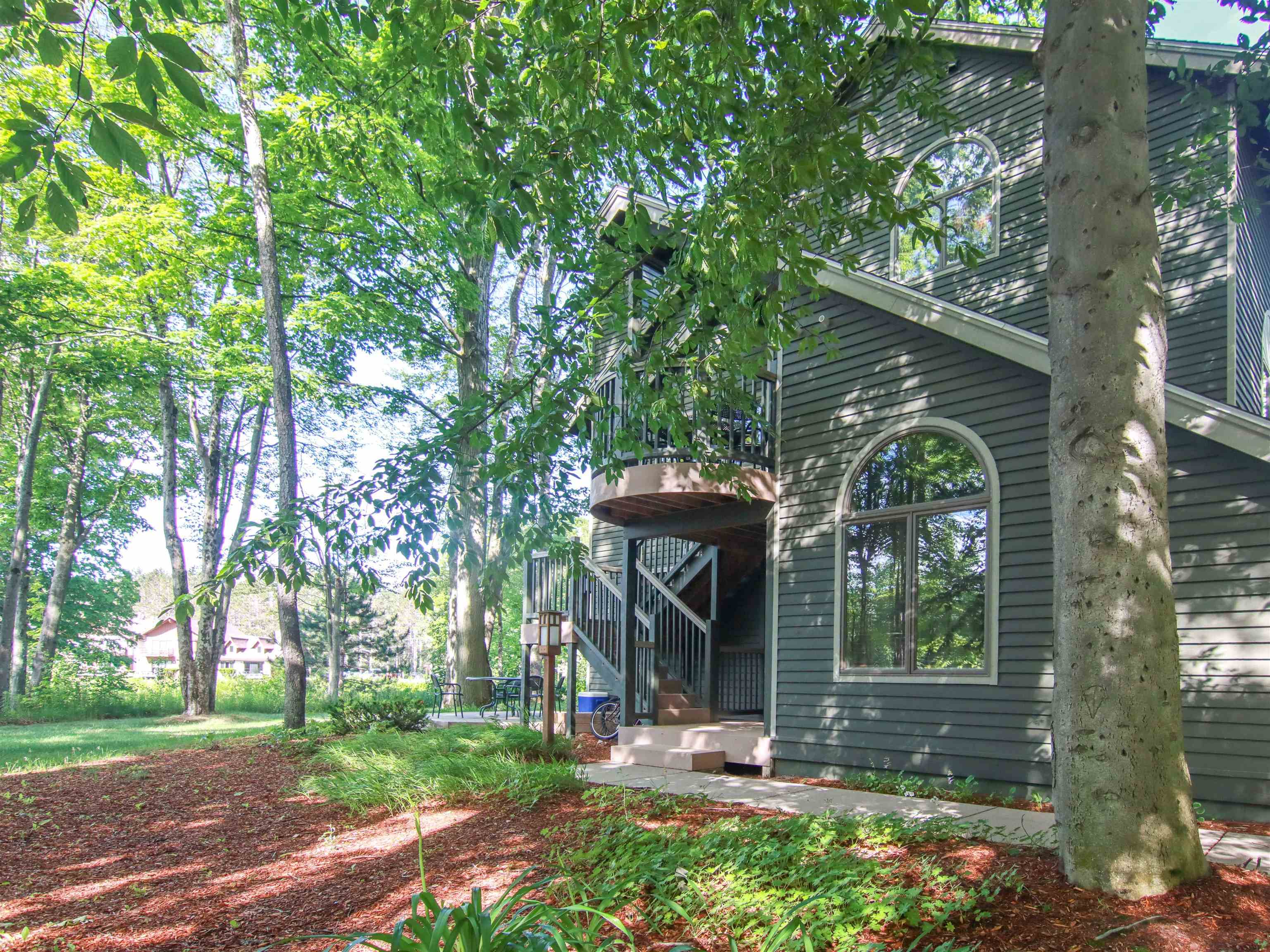 12375-Unit 504 Wintergreen Drive