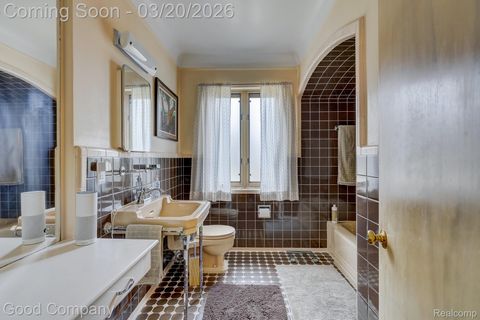 Tiny photo for 1557 Lochmoor Boulevard, Grosse Pointe City, MI 48236 (MLS # 20261014871)